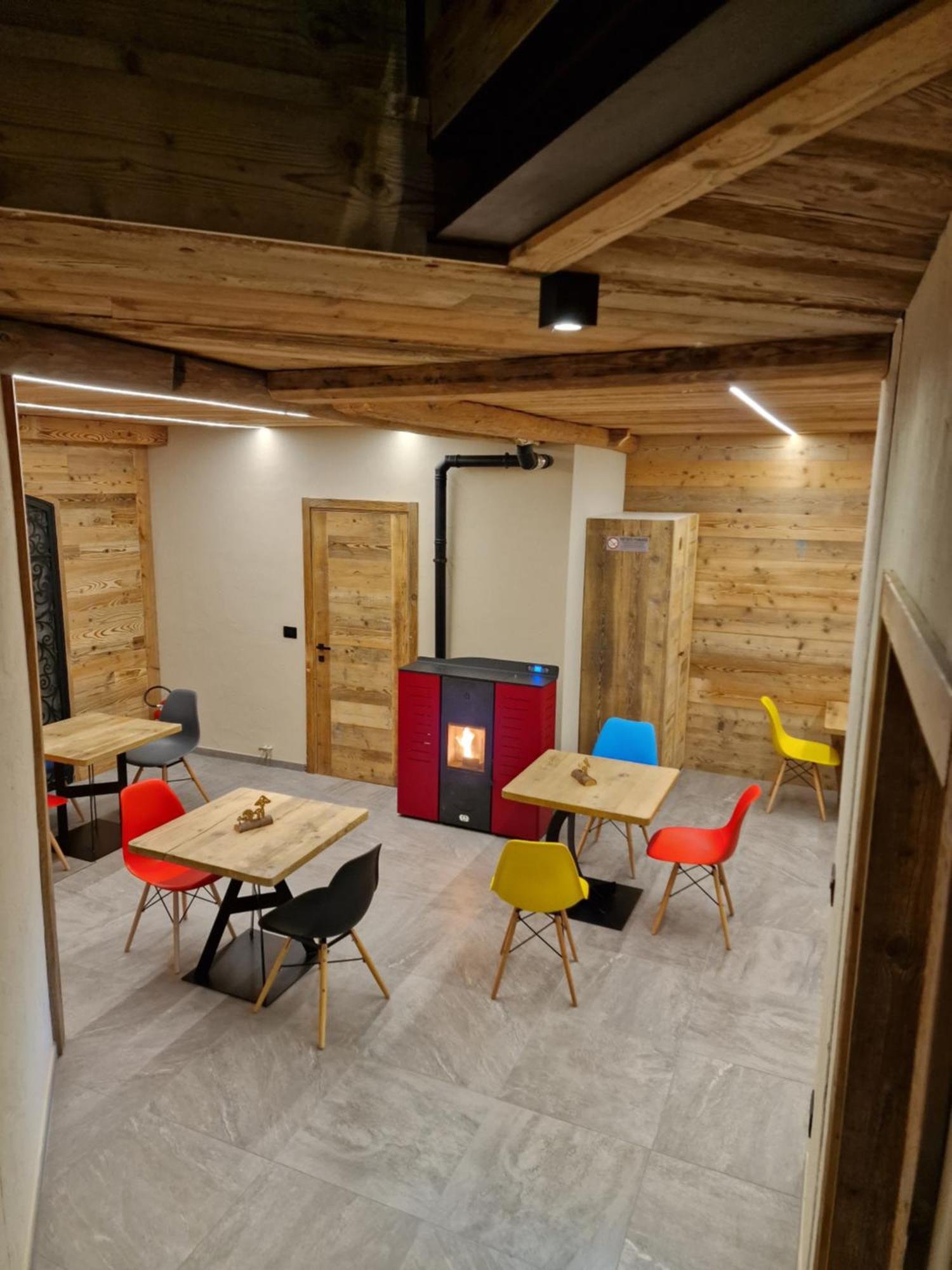 Arlette Chambres D'Hotes Gignod Exterior photo